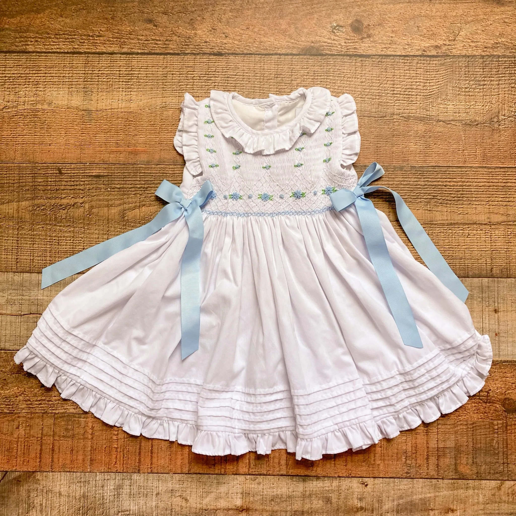Cecil and Lou White Corduroy Smocked Bodice with Blue Side Bows Dress- Size 2T (see notes)