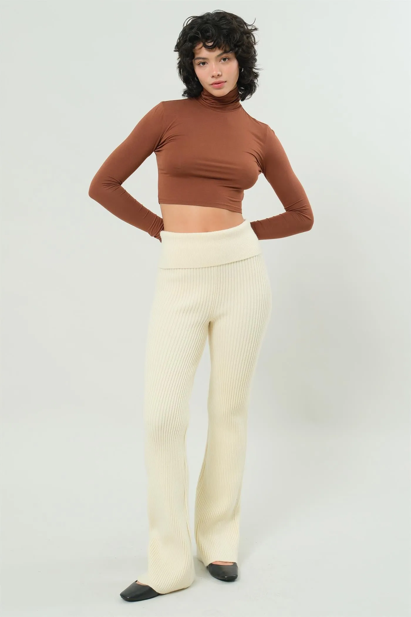 DZ25A097-Long Sleeve Turtleneck Crop Top