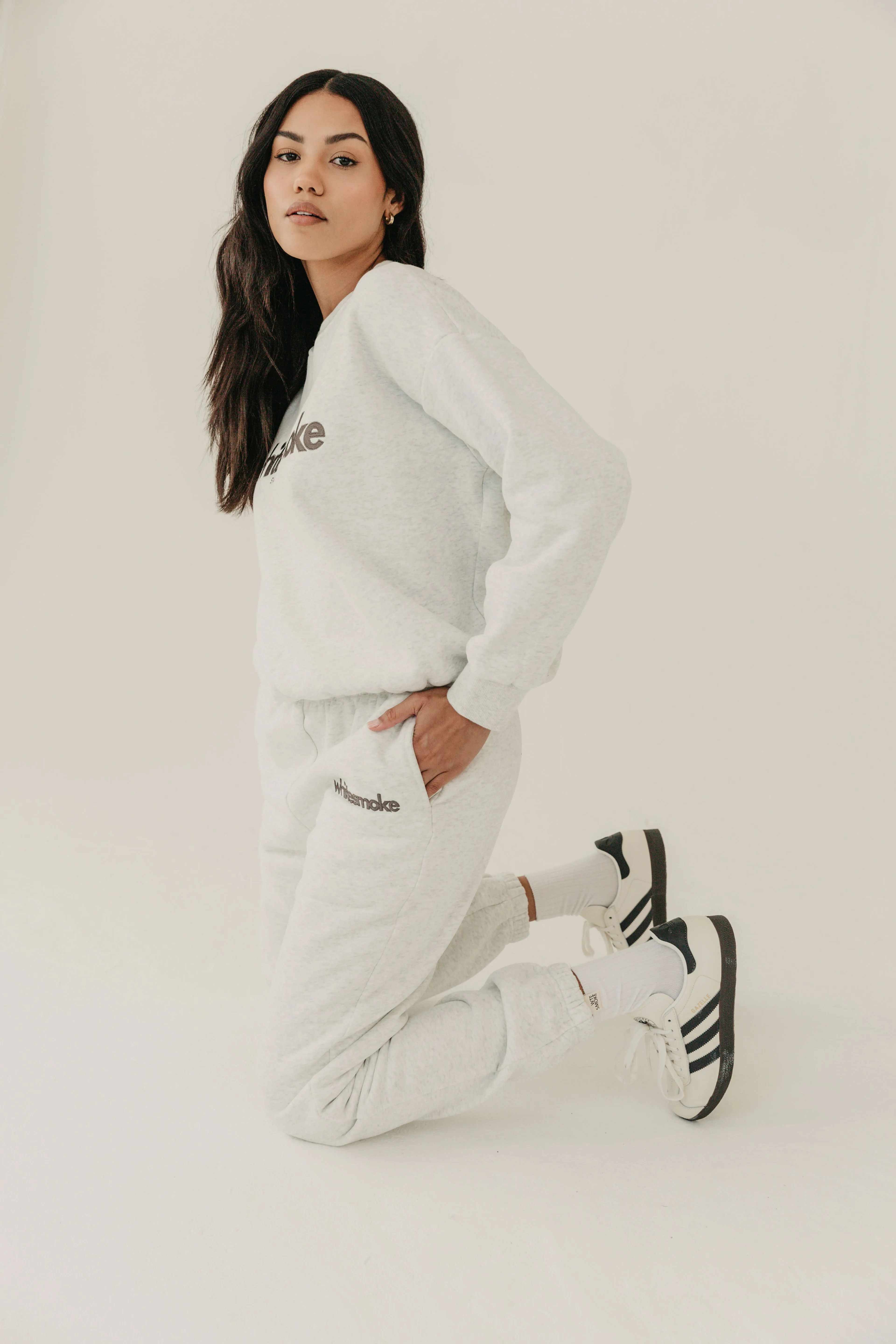 FIKA Cosy Embroidered Sweatpants - Grey Marl