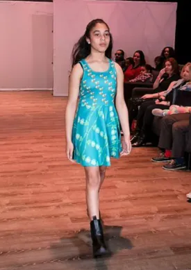 Flowers & Queen Bees Girls Juniors Dress