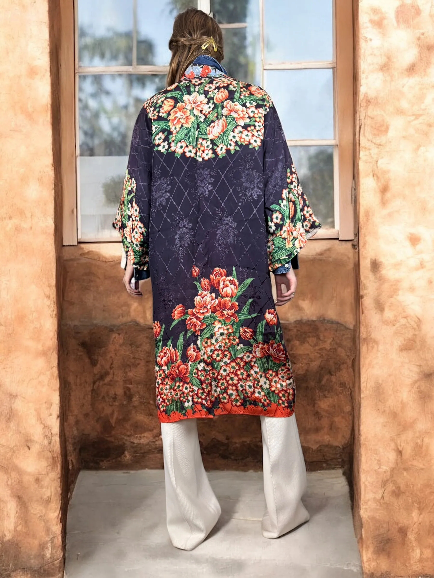 Joy, 40s Oriental pongee sik damask floral robe