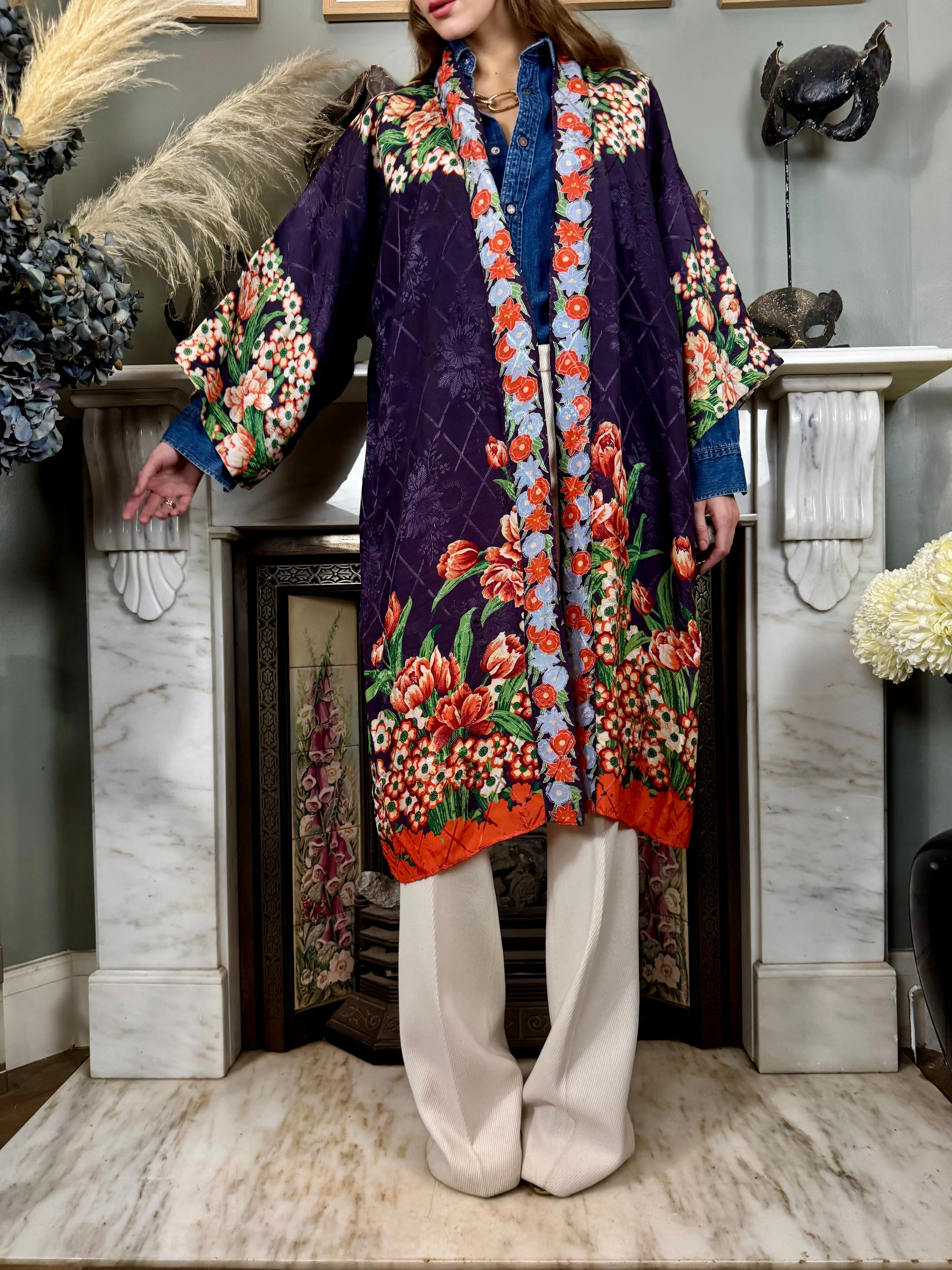 Joy, 40s Oriental pongee sik damask floral robe