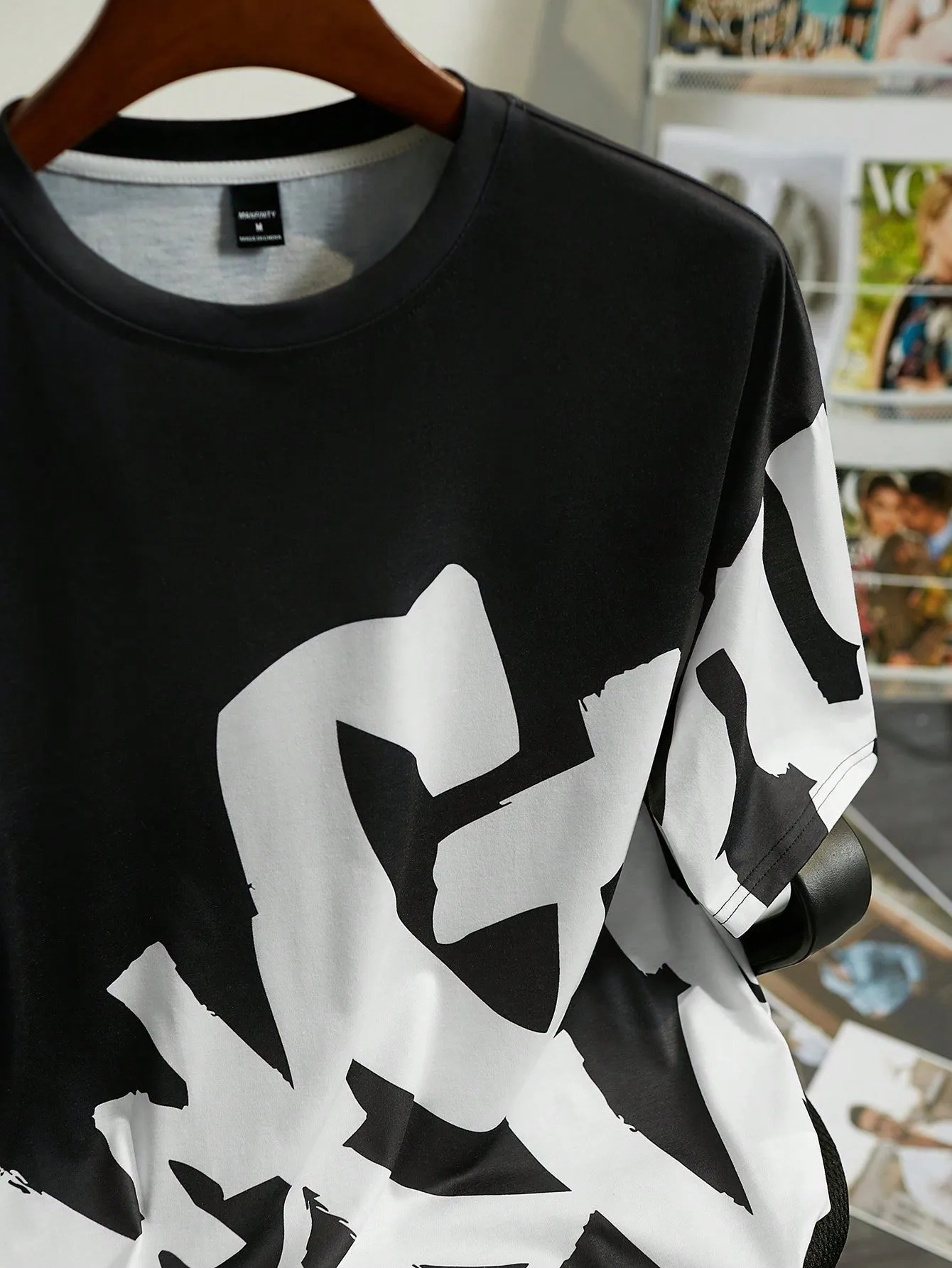 Manfinity LEGND Men's Summer Casual Short Sleeve T-Shirt With Letter Print Round Neck