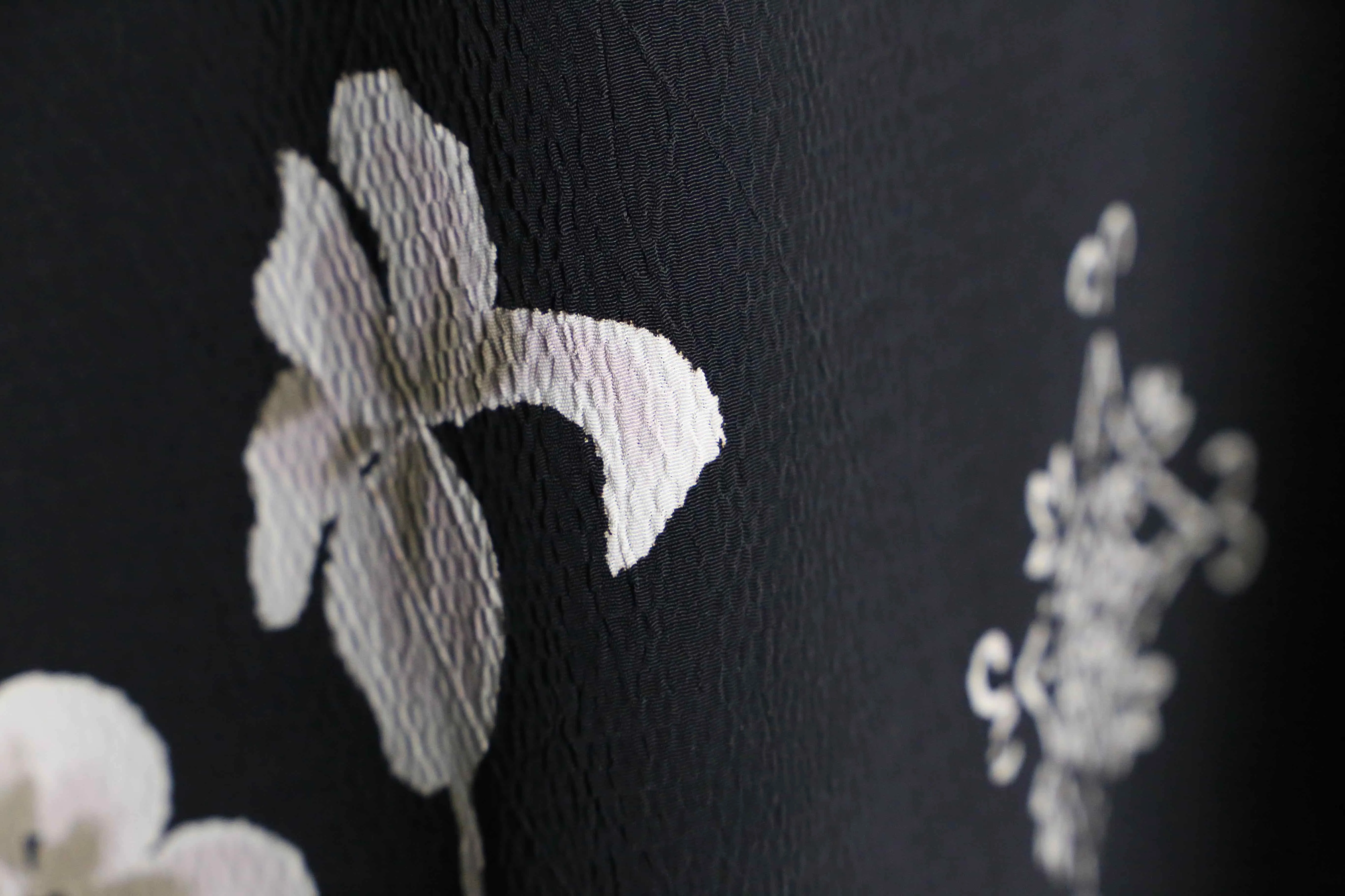 monotone flower pattern easy tailored jacket