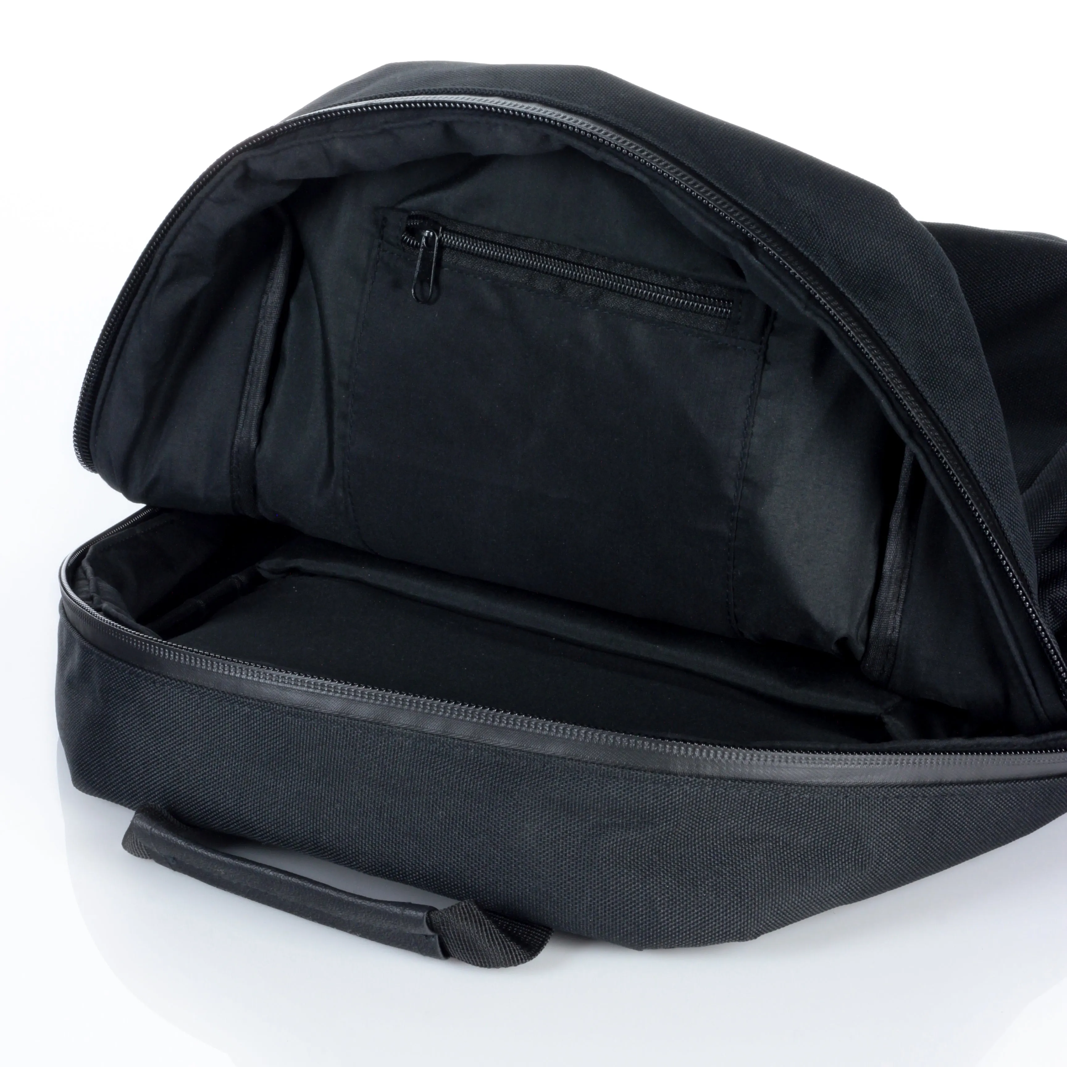 Smoke Cartel Smell Proof Carbon-Lined Backpack