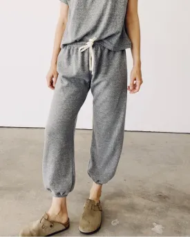 Sweatpant in P.E. Grey