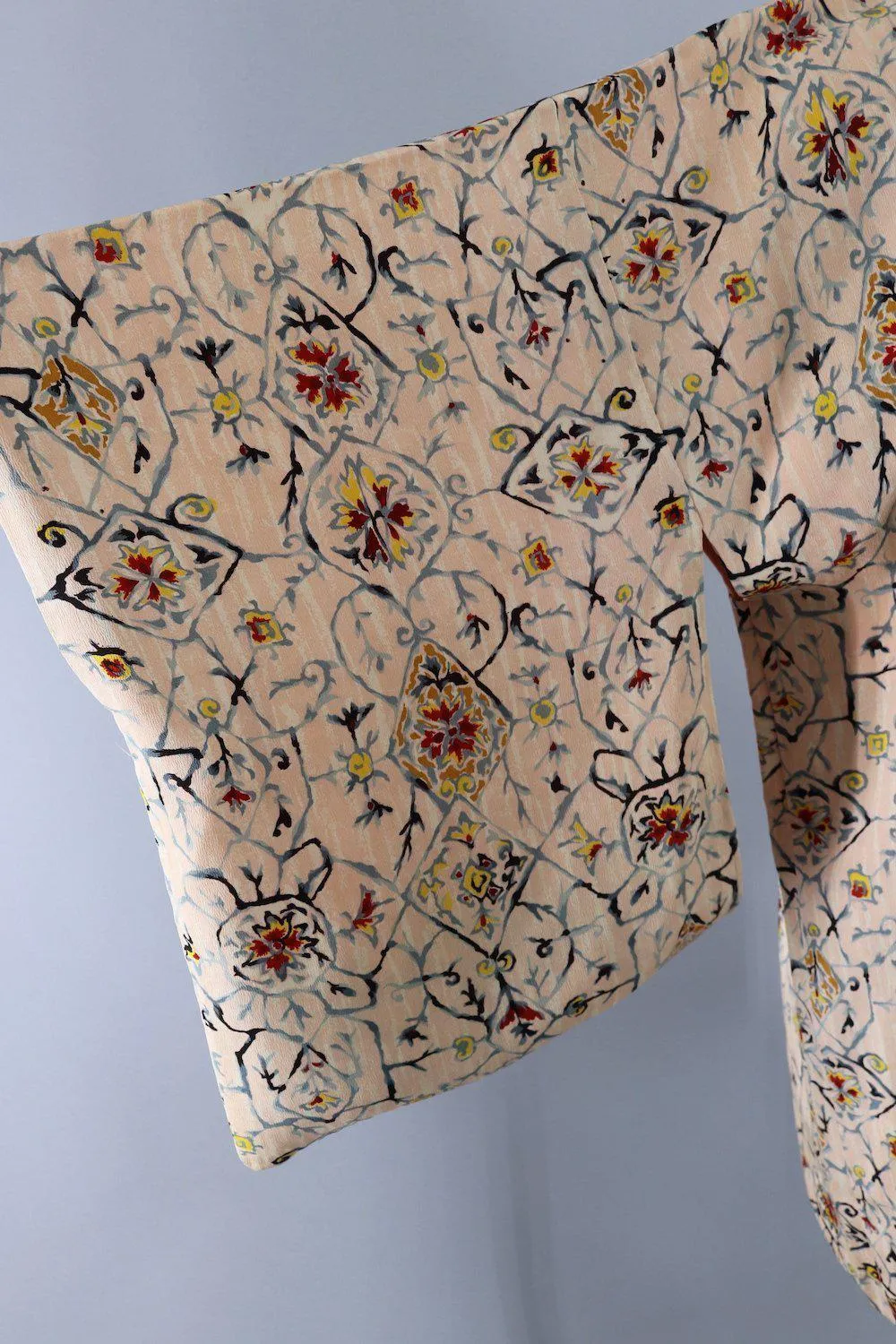 Vintage Silk Kimono Jacket Cardigan / Blush Pink Arabesque