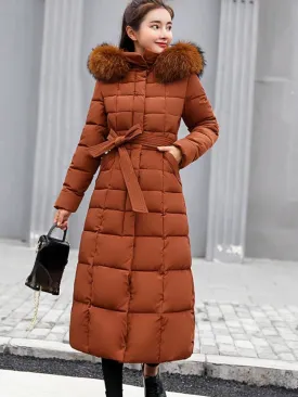Women's Elegant Long Parka with Fur Hood and Belt | Ideal for Autumn/Winter